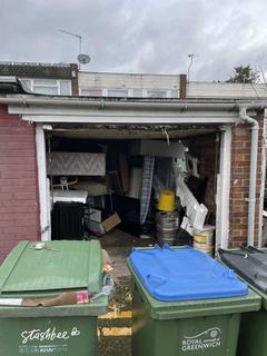 Garage to rent, St. Mary Street, London SE18