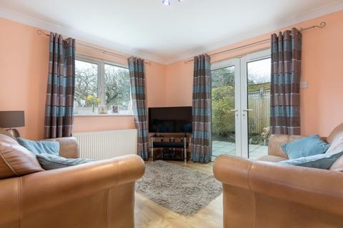 17 Beechlands Drive, Clarkston, Glasgow, G76 7XA