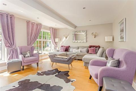 5 bedroom detached house to rent, Southcote Way, Penn, High Wycombe, Buckinghamshire, HP10