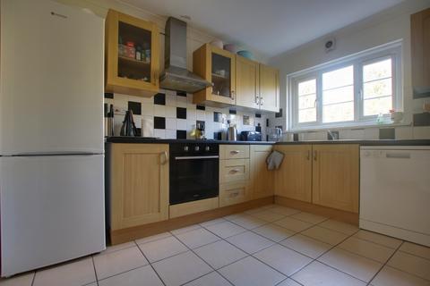 2 bedroom flat for sale - Silverdale Road, Southampton