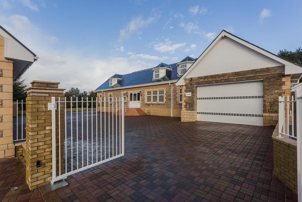 The Grange, Bridge Of Weir Road, Kilmacolm, PA13 4RU 5 bed detached