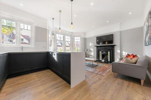 2 bedroom apartment to rent - Enmore Road, SW15