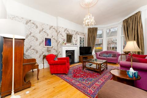 6 Corrie Grove, Glasgow, G44 3PP