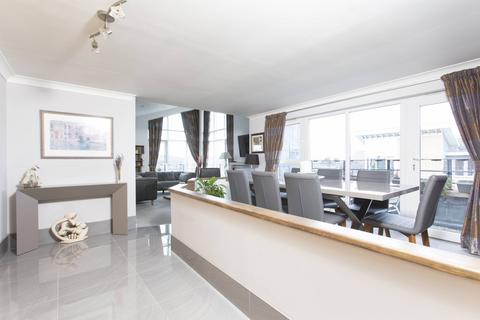 17/7 Appin Place, Edinburgh, EH14 1NJ