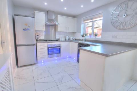 3 bedroom detached house for sale - 