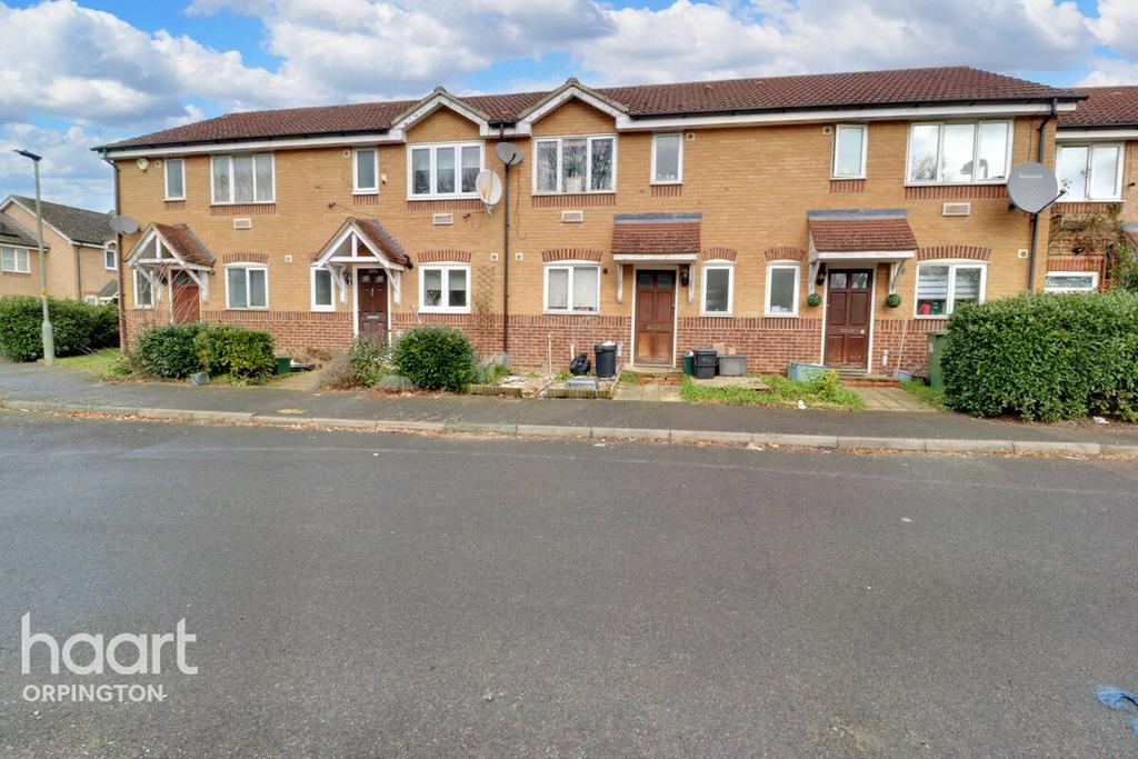 Star Lane, Orpington 2 bed terraced house for sale £300,000