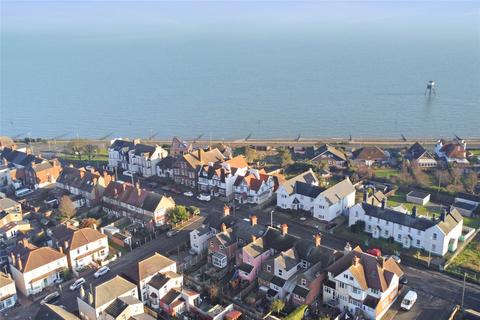 4 bedroom terraced house for sale, Fronks Road, Harwich, Essex, CO12