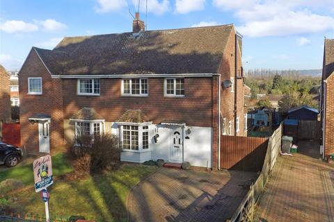 4 bedroom semi-detached house for sale - The Avenue, Greenacres, Aylesford, Kent