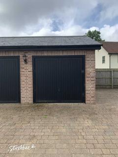 Garage to rent, St. James Court, Therfield SG8