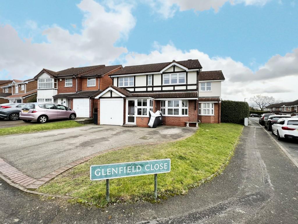 Glenfield Close, Hillfield 4 bed detached house for sale £700,000