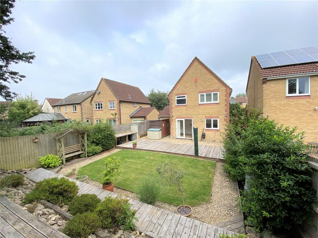 Russet Way, Peasedown St John, BA2 3 bed detached house £1,500 pcm (£