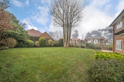 5 bedroom detached house for sale, Summit Place, Weybridge, KT13