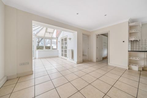 5 bedroom detached house for sale, Summit Place, Weybridge, KT13