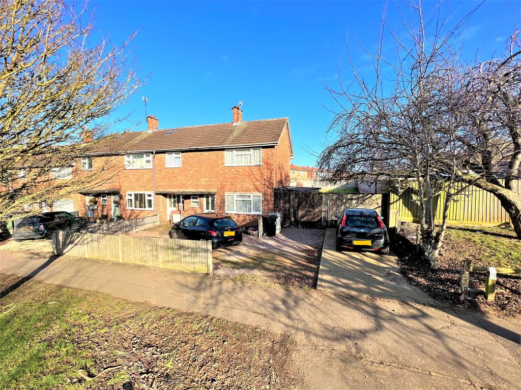 Princess Drive, Grantham, NG31 3 bed semidetached house £180,000