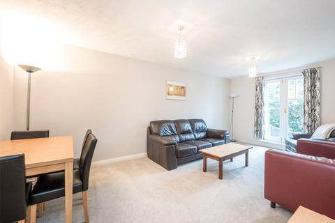 2 bedroom flat to rent, Huntingdon Place, Edinburgh, EH7