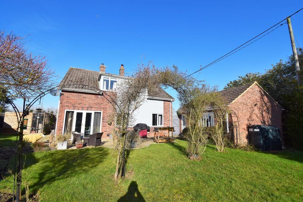 Clare Road, Tilbury Juxta Clare CO9 4JR 4 bed detached house for sale