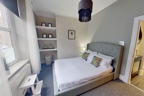 2 bedroom flat to rent, Walker Road, Torry, Aberdeen, AB11