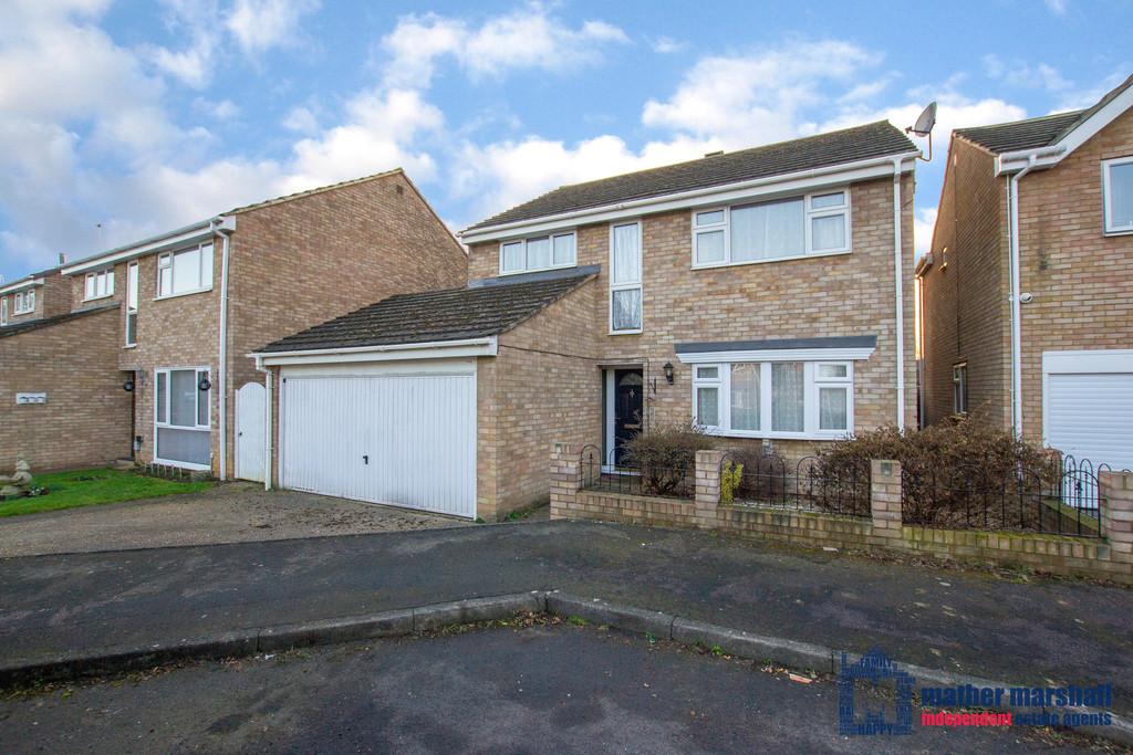 Angotts Mead, Stevenage 4 bed detached house £1,875 pcm (£433 pw)