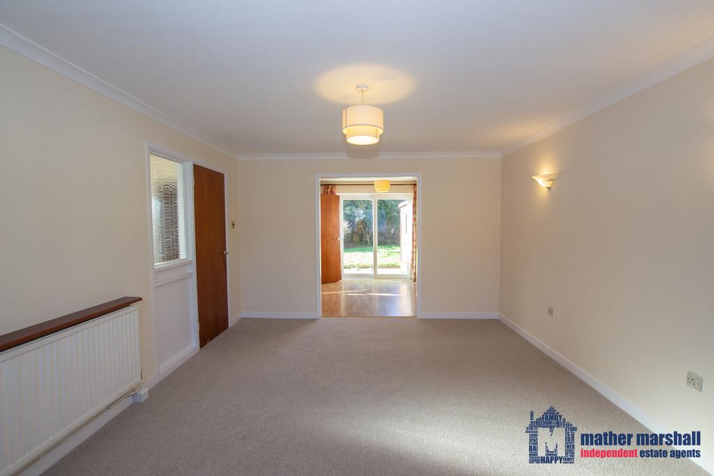 Angotts Mead, Stevenage 4 bed detached house £1,875 pcm (£433 pw)