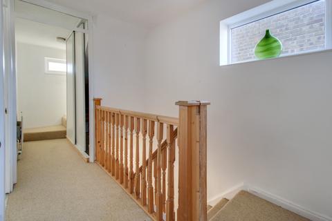 30 Tryon Close, Swindon, SN3 6HG
