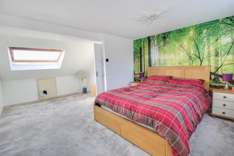 30 Tryon Close, Swindon, SN3 6HG