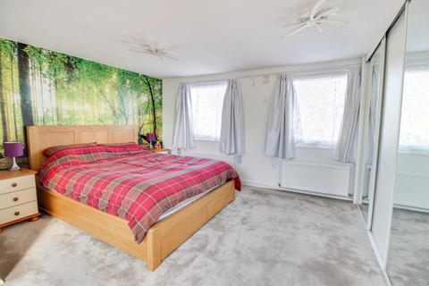 30 Tryon Close, Swindon, SN3 6HG