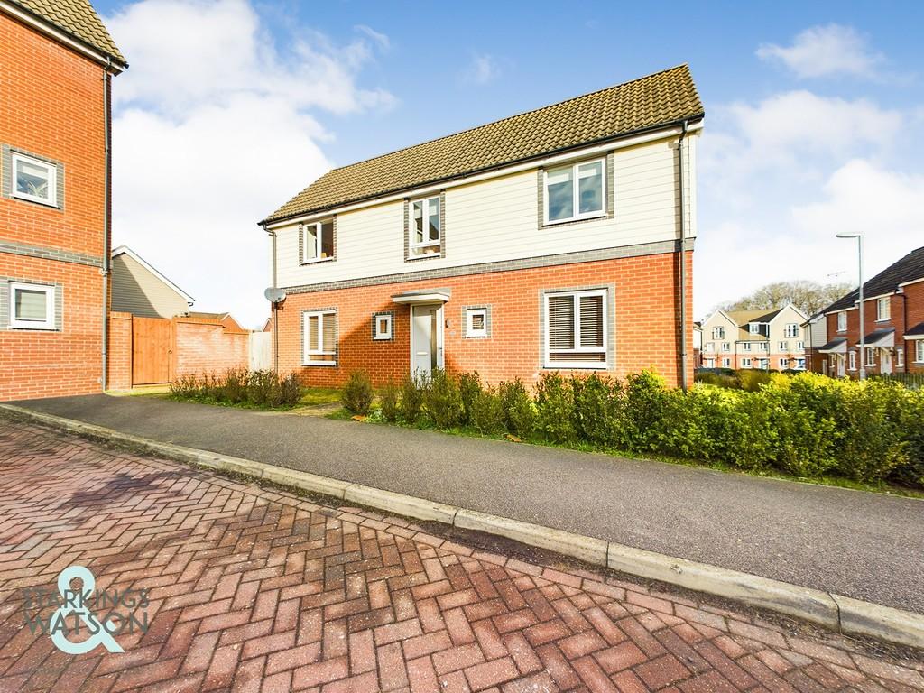 Waxwing Way, Queens Hill, Costessey 4 bed detached house £350,000