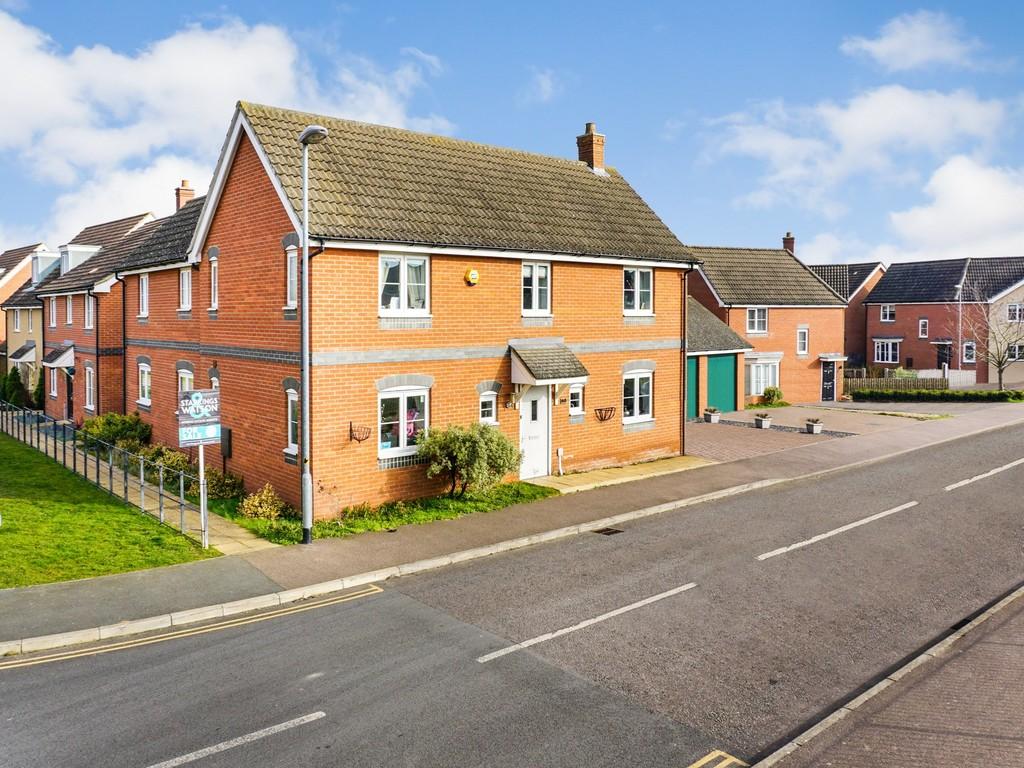 Waxwing Way, Queens Hill, Costessey 5 bed detached house for sale £