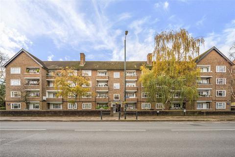 2 bedroom flat for sale, Mortlake High Street, London