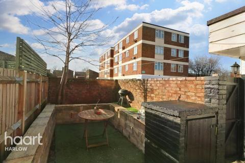 undefined, Long Banks, Harlow