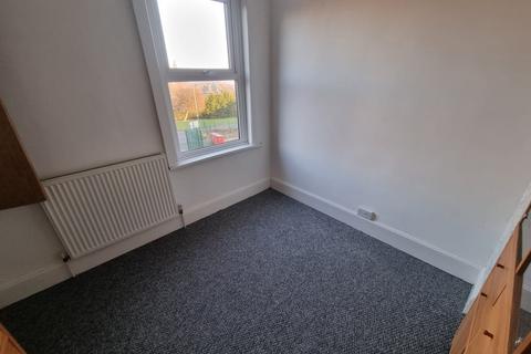 2 bedroom house to rent, St Barts Terrace, Barnsley