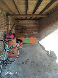 Garage to rent, Fotherby Court, Maidenhead SL6