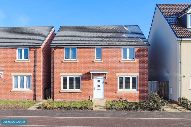 Kings Drive, Bridgwater 4 bed detached house for sale £304,000