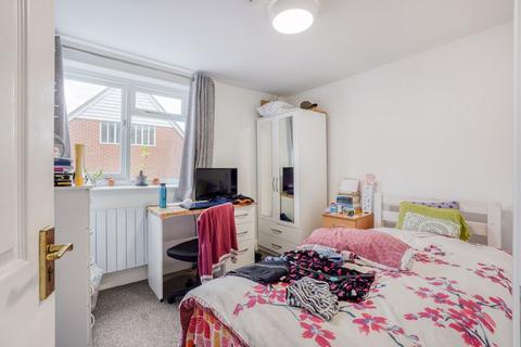 5 bedroom end of terrace house to rent, Kirbys Lane, Canterbury