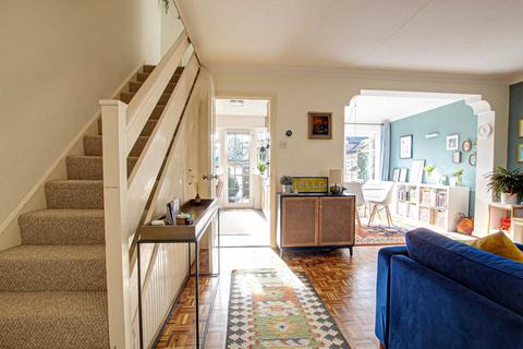 35 Ellesmere Close, Caversham, Reading, RG4 5HG