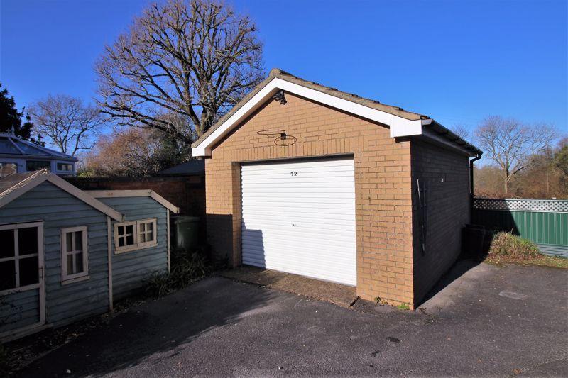 Detached Garage