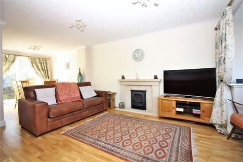12 Cloudberry Close, Chard, TA20 1HU