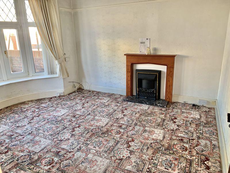 Crymlyn Road, Skewen, Neath, SA10 6EA 5 bed semidetached house for