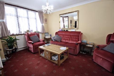 13 Raynor Close, Southall, UB1 1RN