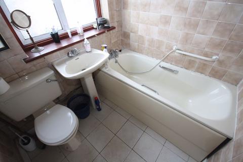 13 Raynor Close, Southall, UB1 1RN