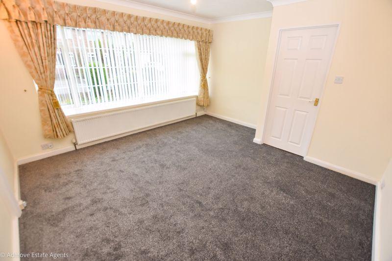Mostyn Road, Hazel Grove, SK7 3 bed bungalow £1,300 pcm (£300 pw)