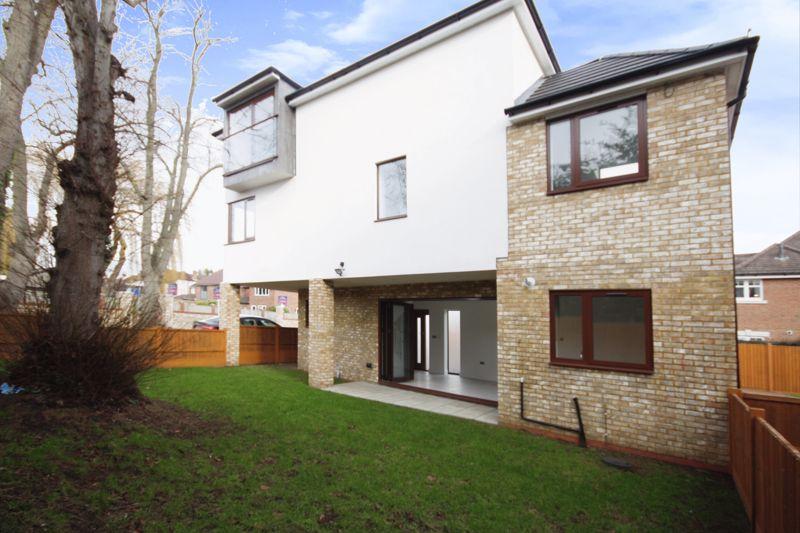 Ladygate Lane, Ruislip 3 bed detached house for sale £675,000