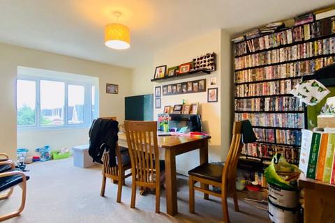 2 bedroom apartment for sale - THREE ELMS