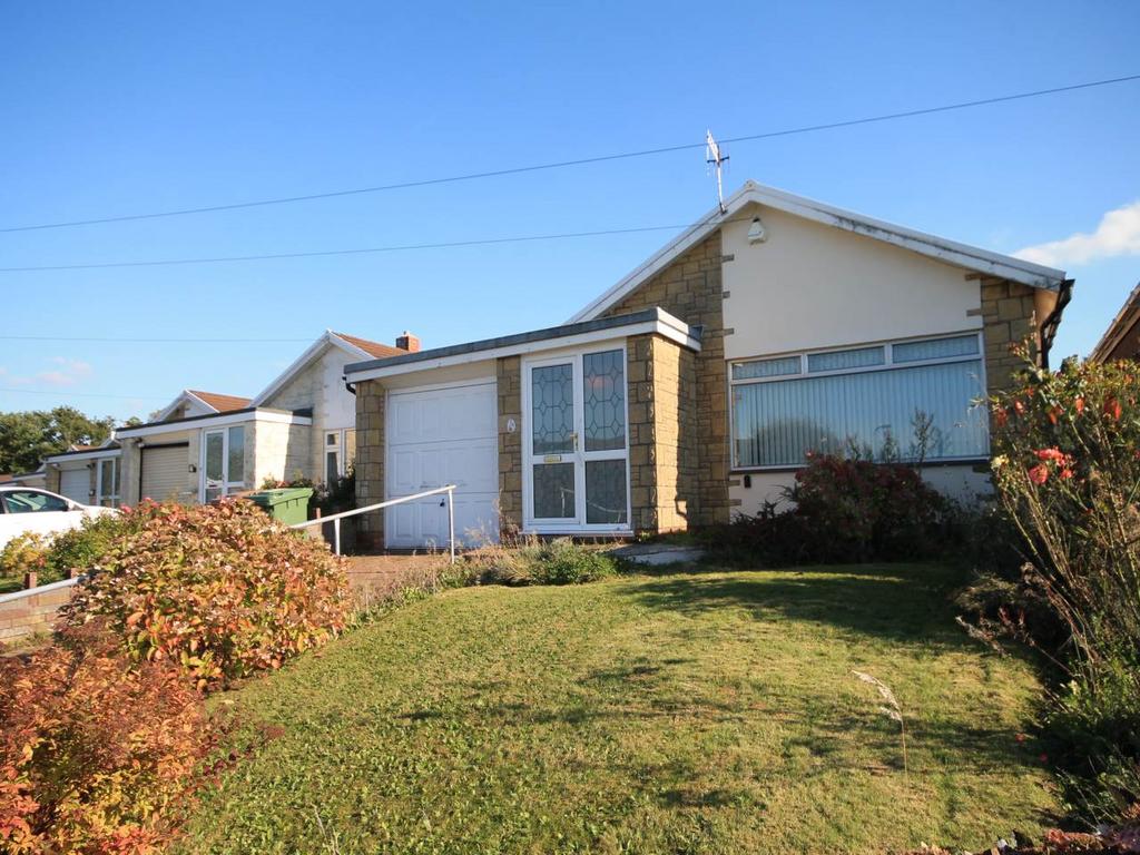 Heol Uchaf, Nelson, Treharris 3 bed detached bungalow £950 pcm (£219 pw)