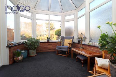 17 Hillcrest Avenue, Luton, LU2 7AB