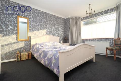 17 Hillcrest Avenue, Luton, LU2 7AB
