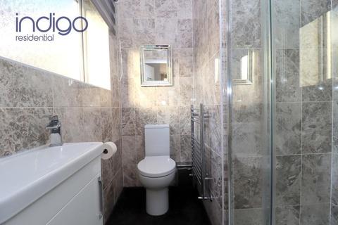 17 Hillcrest Avenue, Luton, LU2 7AB