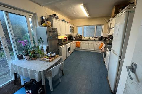 30 Foscote Road, London, NW4 3SD
