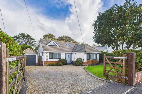Smugglers Lane North, Highcliffe, Christchurch, Dorset, BH23