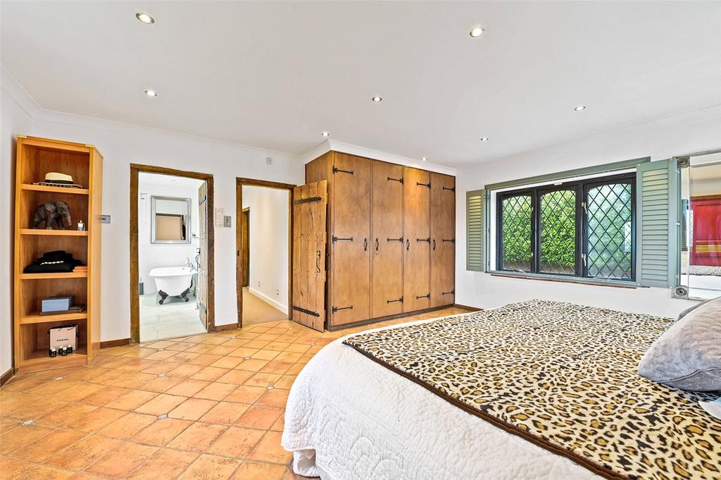 Main Bedroom